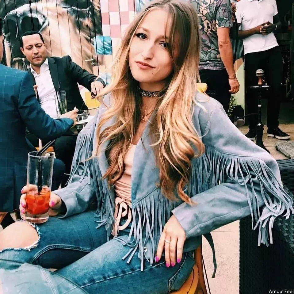 Olexandra Profile image 2