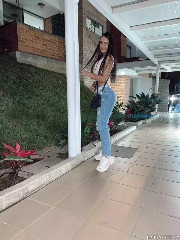 Gabriela Profile image 2