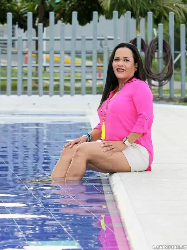 Kristina Profile image 2